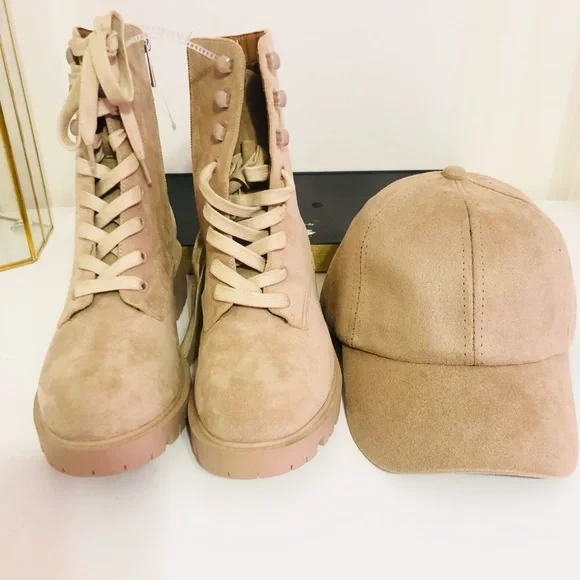 NWT ladies Boots WTH Hat - Picture 2 of 10